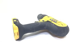 atornillador a bateria dewalt dcd776