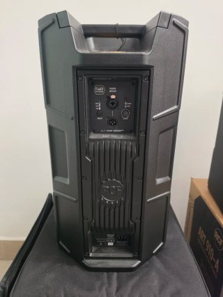 RCF SUB 15-AX y ART 910-A Altavoces