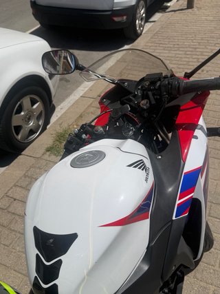 Honda CBR 125 R ( Impecable)