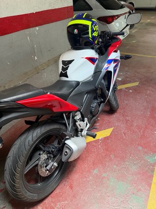 Honda CBR 125 R ( Impecable)
