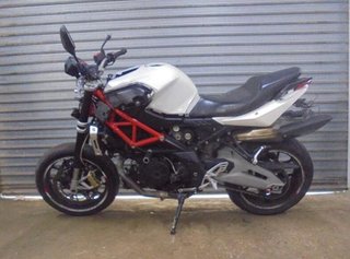 Aprilia 19077 carenado trasero izquierdo shiver .