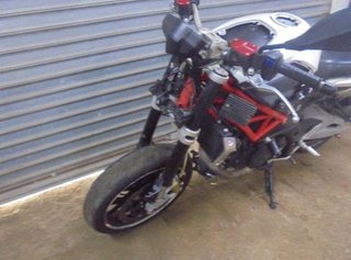 Aprilia 19077 carenado trasero izquierdo shiver .