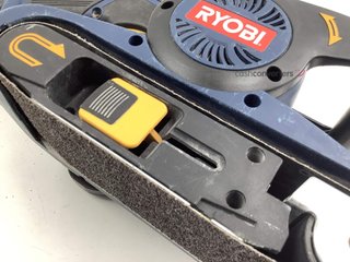 lijadora banda ryobi ebs-8021v