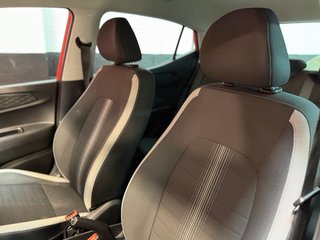 Hyundai i10 1.0MPI Tecno “Cámara, CarPlay..”
