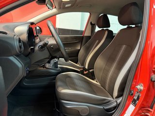 Hyundai i10 1.0MPI Tecno “Cámara, CarPlay..”