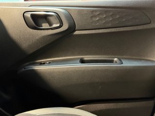 Hyundai i10 1.0MPI Tecno “Cámara, CarPlay..”