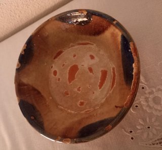 Antichi piatti in ceramica