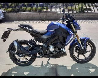 Empire keeway RKF 125 ABS Moto Naked Azul