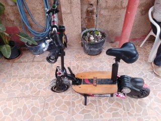 Patinete eléctrico con asiento