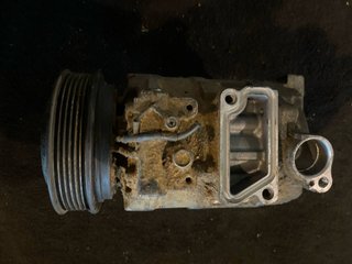 COMPRESOR AIRE ACONDICIONADO VOLKSWAGEN PASSAT BERLINA (3B3) 4B0260805