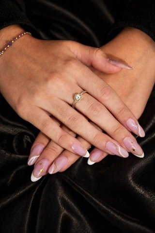 Servicio de uñas Soft Gel desde 10 euros ✨️