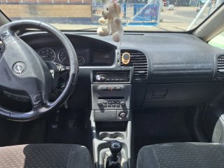 Opel Zafira 2002