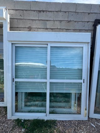 Ventana corredera aluminio con barrotillo