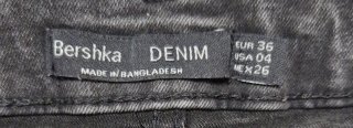 Pantalon corto negro