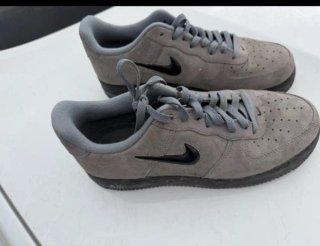 Nike Air Force One Talla 42 Gris/Negro