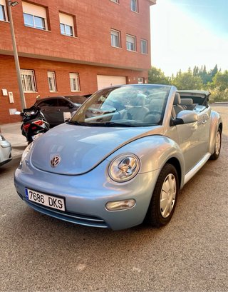 VOLKSWAGEN NEW BEETLE CABRIO 2006