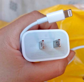 Cargador Apple Original 20W iPhone