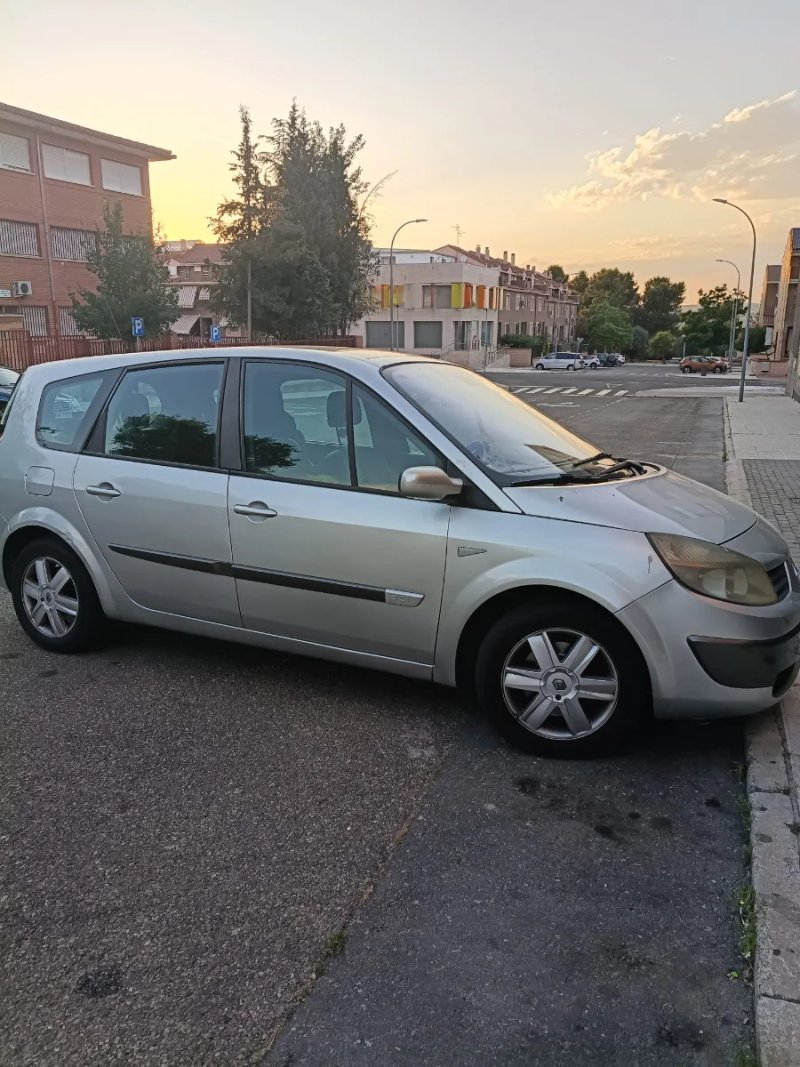 Renault Grand Scenic 2006 - foto 1