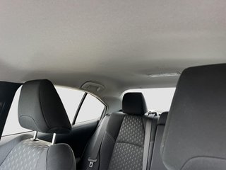 TOYOTA COROLLA SEDAN 1.8 HYBRID STYLE PLUS E-CVT 140 4P
