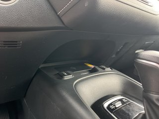 TOYOTA COROLLA SEDAN 1.8 HYBRID STYLE PLUS E-CVT 140 4P