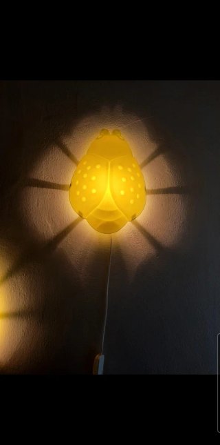 Lámpara infantil mariquita amarilla Ikea