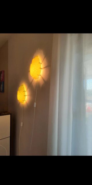 Lámpara infantil mariquita amarilla Ikea