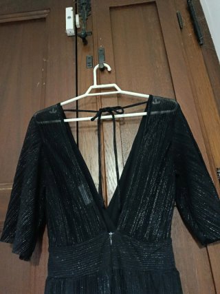 Mono Bershka fiesta espalda descubierta