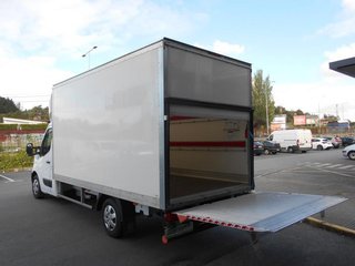 NISSAN INTERSTAR 165 CV CAJA PAQUETERA CON RAMPA