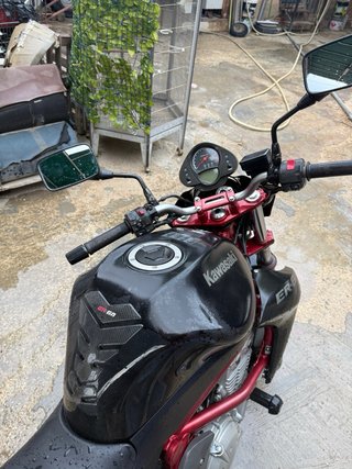 Kawasaki ER-6N leer descripción