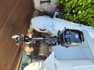 Zodiac 3.20 con motor Mercury 6cv