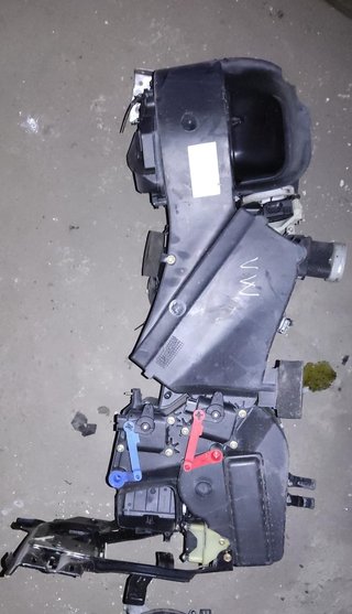CALEFACCION ENTERA NORMAL VOLKSWAGEN PASSAT VARIANT (3B5) 8D1820005N