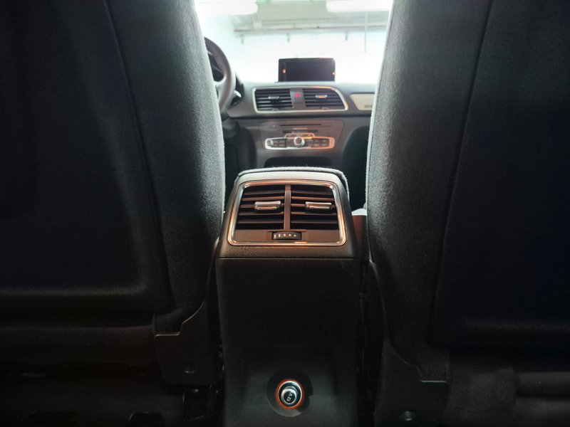 Audi Q3 2.0 TDI Ambition quattro S-T 2011, foto 19