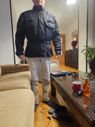 Chaqueta de moto negra