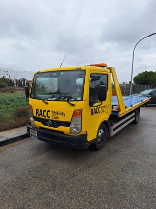 Nissan Cabstar 2008