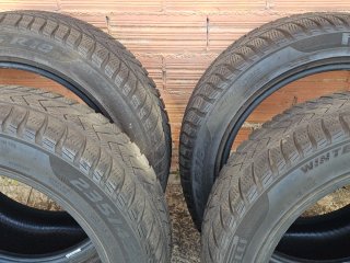 Neumáticos invierno Pirelli Sottozero 3 235/45 R18