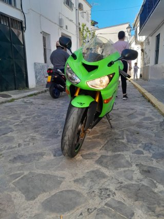 Kawasaki ZX-6R 636cc Verde 44.000 km