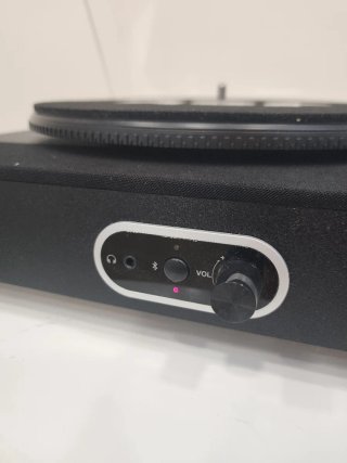 Tocadiscos JAM Spun Out Bluetooth – Como nuevo