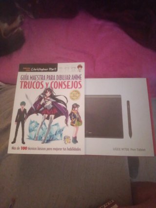 Tableta Gráfica UGEE M708 + Libro Dibujo Anime