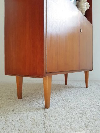Vitrina Mid Century. Francia, 60s.