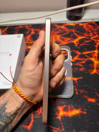 Xiaomi 15T Con Seguro, Fundas y Cargador.
