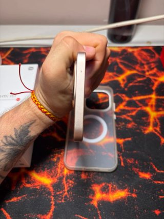 Xiaomi 15T Con Seguro, Fundas y Cargador.