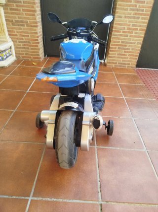 Moto Eléctrica Infantil BMW RR