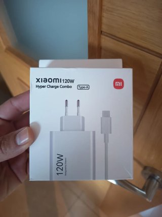Cargador Xiaomi 120W.