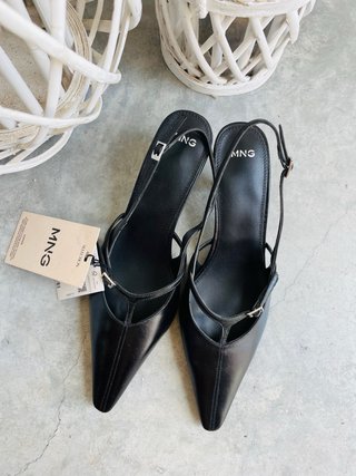 Zapatos de piel negros Mango Talla 39