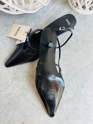 Zapatos de piel negros Mango Talla 39