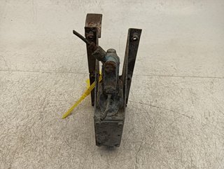 PEDAL EMBRAGUE LAND ROVER