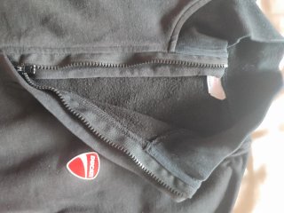 Felpa Ducati nera e rossa