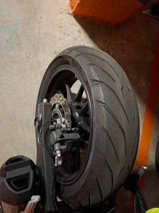 Moto Voge 500R Naked Gris/Plata 2021