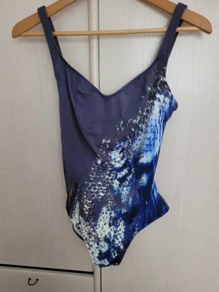 Bañador estampado azul y blanco