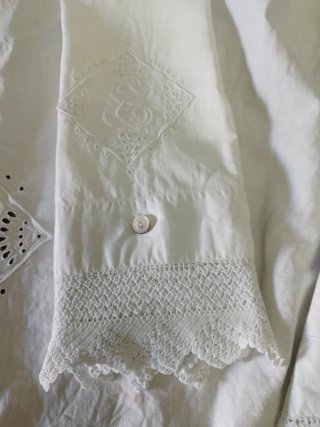 Sábanas antiguas de hilo hechas a mano